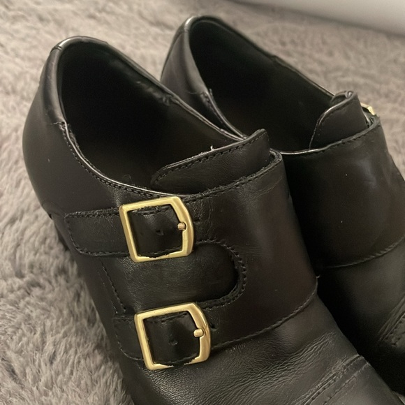 Clarks Black Leather Buckle Booties - Picture 7 of 10